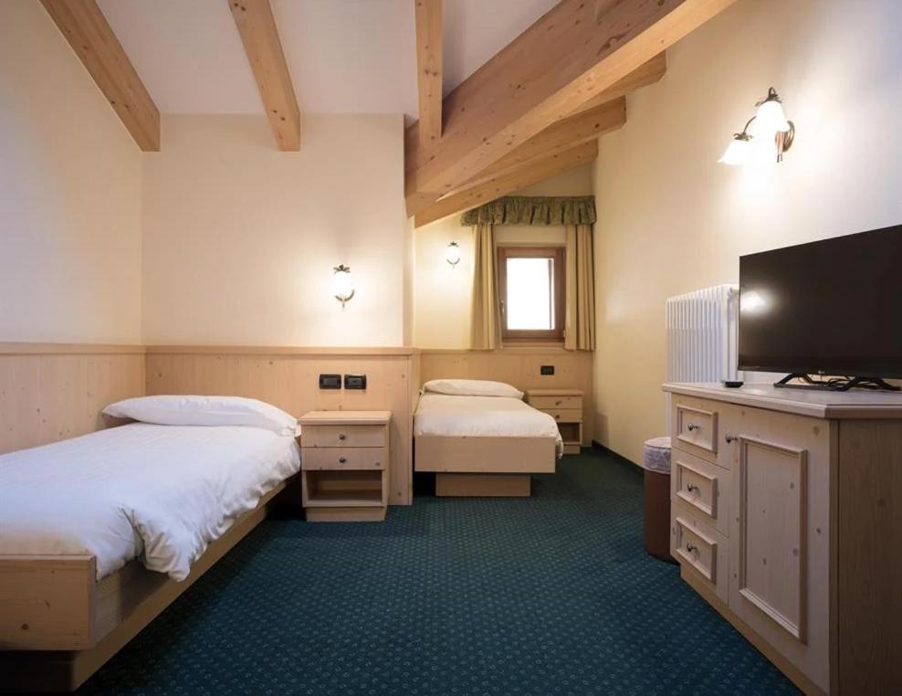 Crepei Hotel